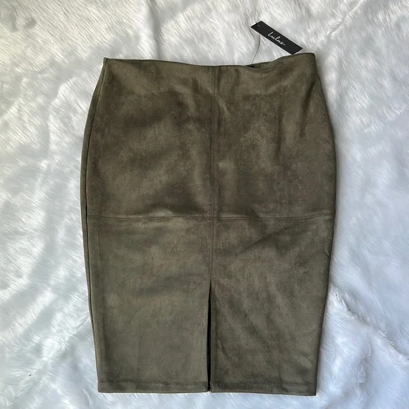 NWT  LULUS Button-Up Shirt and Olive Skirt size L - Picture 6 of 12